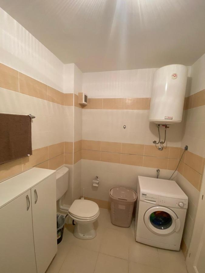Jovana -- Porodicni Apartmani Igalo Херцег-Нови Экстерьер фото