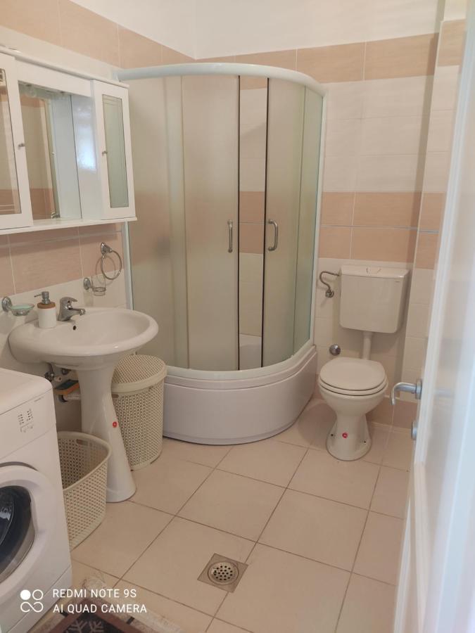 Jovana -- Porodicni Apartmani Igalo Херцег-Нови Экстерьер фото