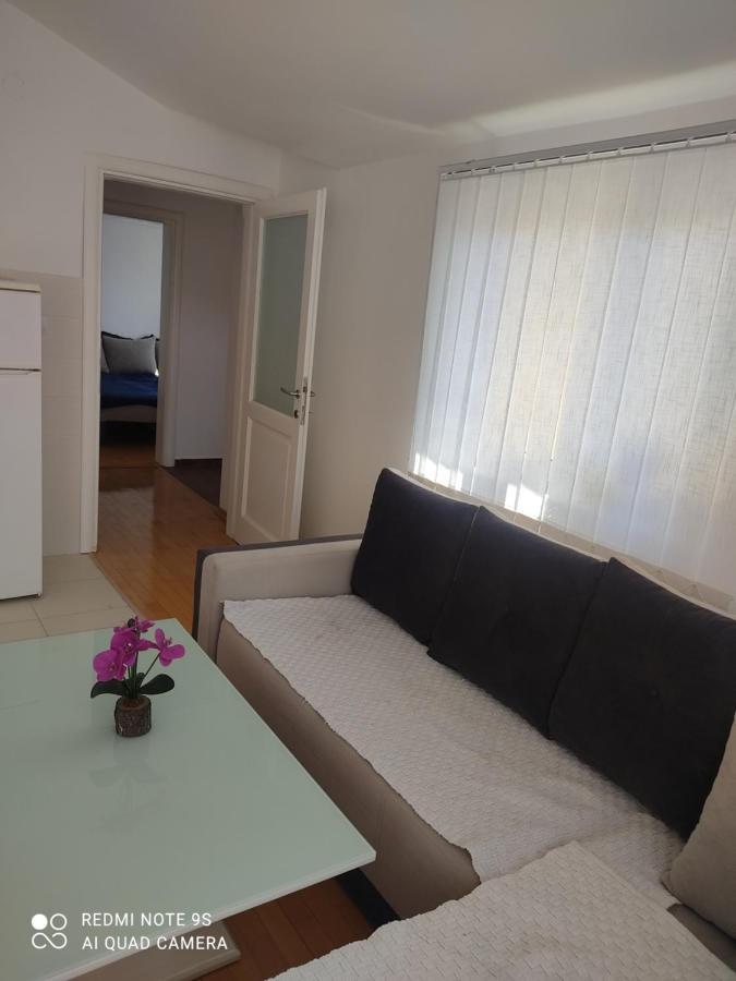 Jovana -- Porodicni Apartmani Igalo Херцег-Нови Экстерьер фото